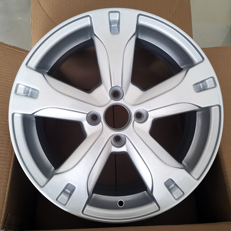 适用m2赛铃哈弗h3风骏5江铃宝典庆铃皮卡铝轮毂钢圈15寸赛铃