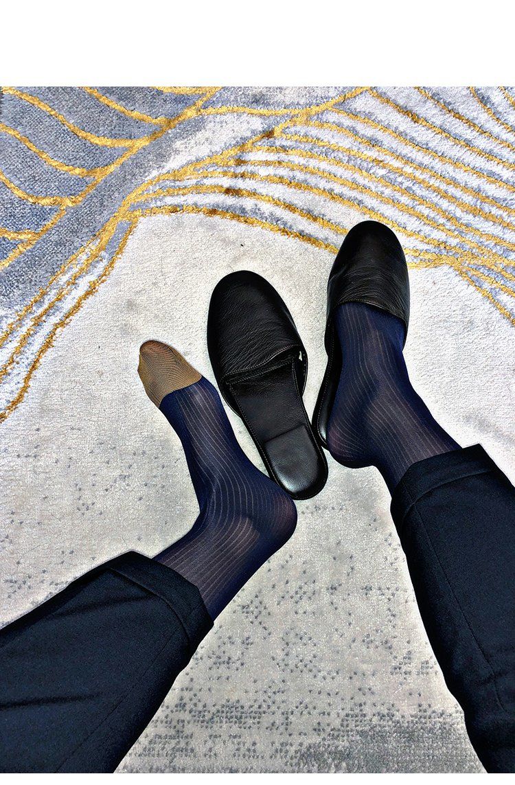 新品男士丝袜丝袜男经典男士丝袜中筒细条暗纹性感男士丝袜正装锦纶男