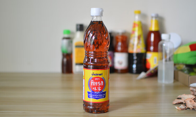五折 味露牌鱼露泰国菜调料料理厨用商用700ml鱼酱油鳀鱼家用【图片