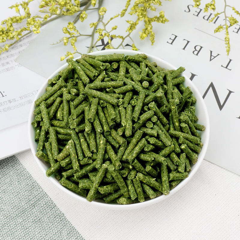 京选推荐天然紫花苜蓿草颗粒幼兔兔粮兔子龙猫仓鼠豚鼠粮宠物除臭饲料