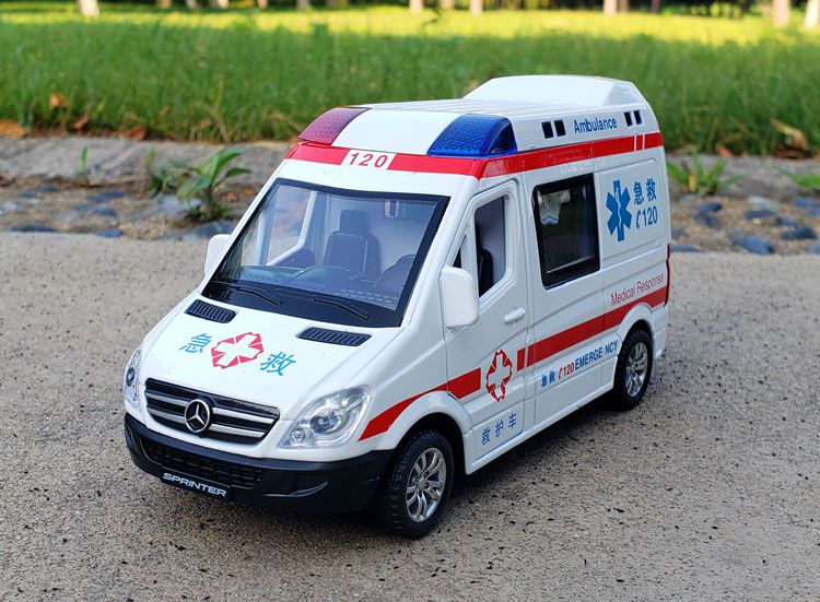 新年礼物奔驰120车消防119合金汽车模型仿真金属车模回力玩具白色车
