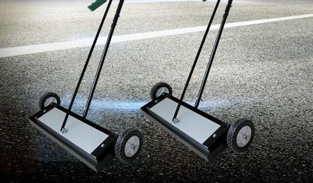 磁力吸铁屑车车间拾铁器手推式吸铁车钢丸清扫车地面除铁器强 重型