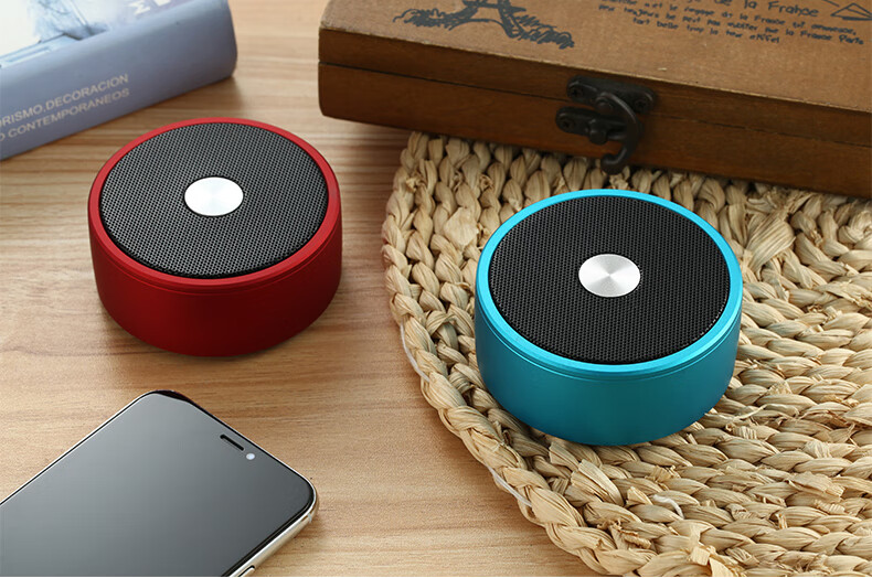 薄小强音响蓝牙音响智能音箱迷你低音炮无线便携车载立体环绕大音量