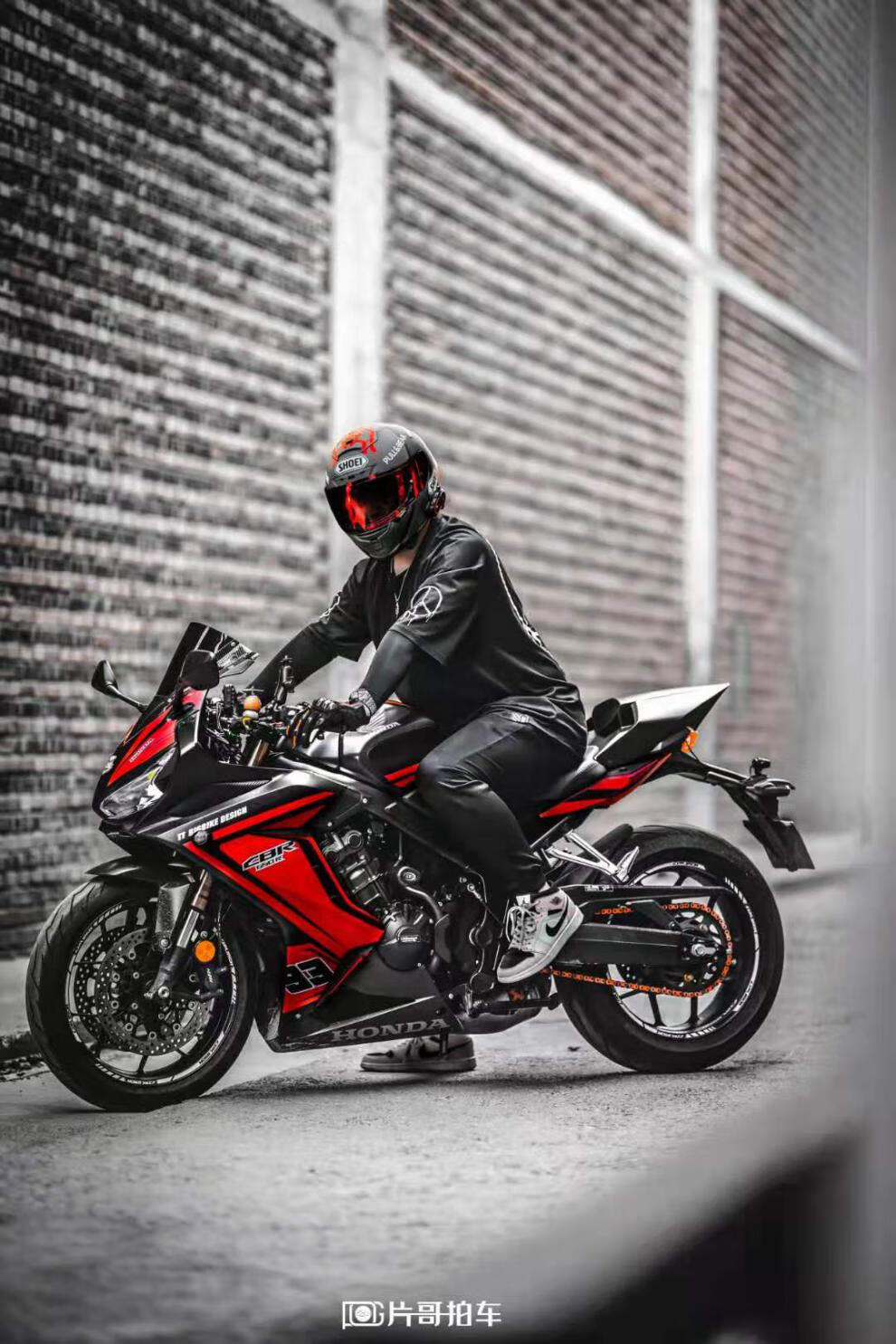 本田cbr650r驼峰后改装 闪亮黑 建议匹配21款黑车【图片 价格 品牌