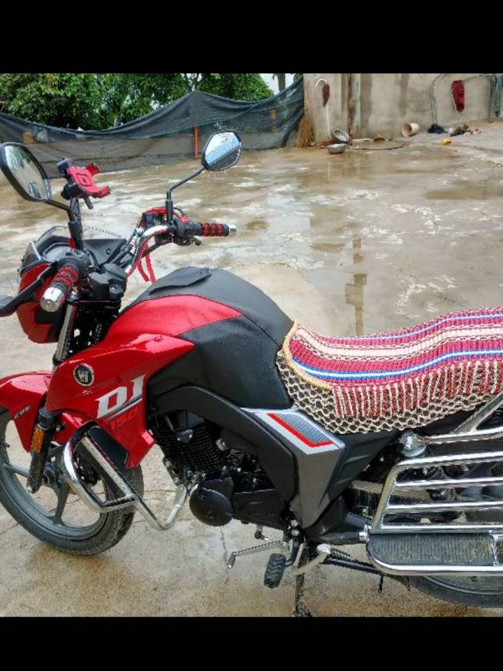 豪爵dks150摩托车油箱套适用于dks油箱皮套hj15021加厚油箱包黑红搭配