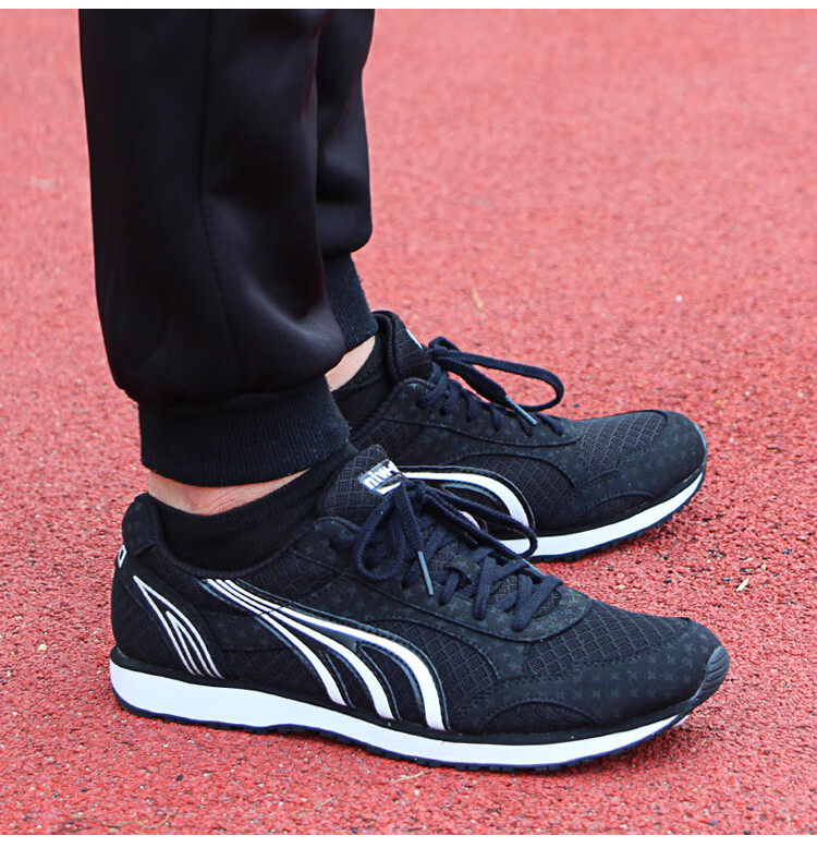 多··威中考体测鞋 跑步鞋中考体育立定跳远专用鞋学生考试体测训练