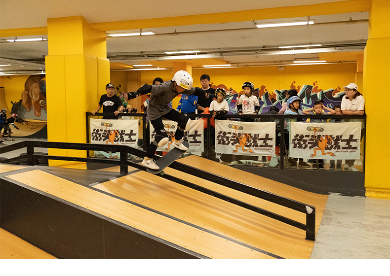 x sheep联名款滑板板青少年板面枫木街式双翘板dsm制造滑板 x shox x