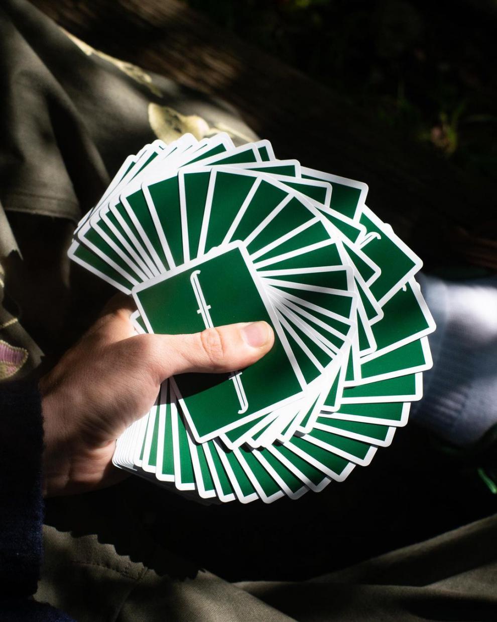 皮皮纸牌方丹纯色fontaine黑方丹蓝粉花切扑克全新方丹