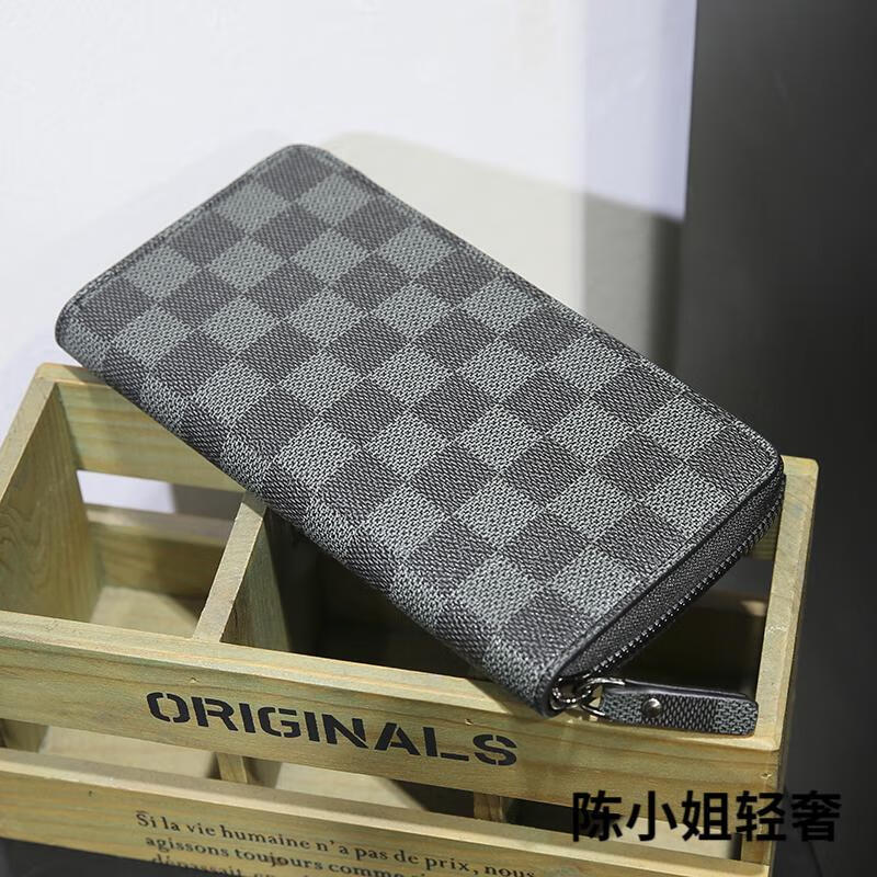 a869d1c1402345b6.jpg