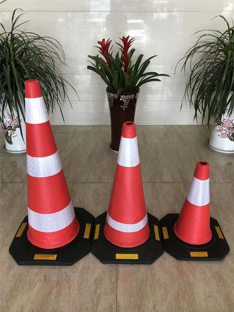 《好货推荐》 厂家90公分橡胶路锥eva反光锥桶 90cm高速路障锥隔离锥