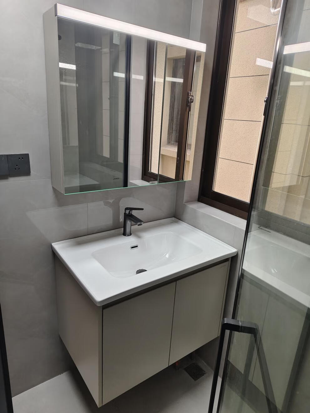 e7b55cece4670e12.jpg