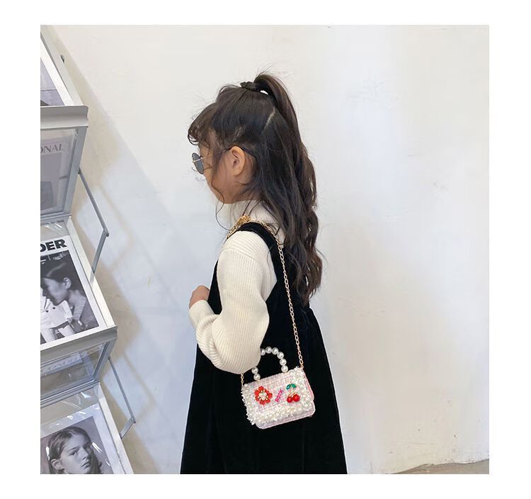 248a24e8847cdd9c.jpg' style=