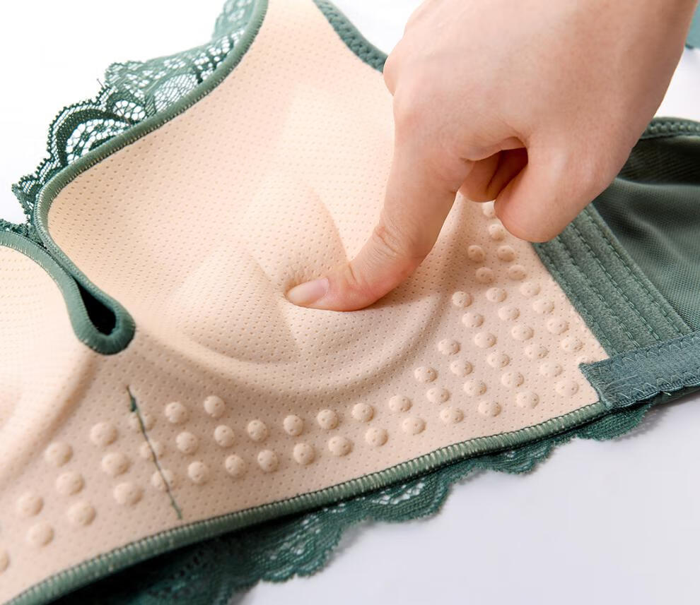 泰国天然乳胶内衣小胸女聚拢收副乳文胸无钢圈无痕提拉调整型胸罩