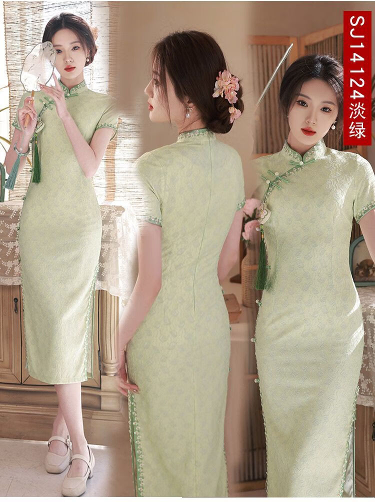 32e3a235e3f45848.jpg' style=