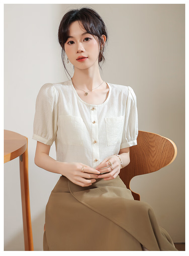ca32ab60376c7169.jpg' style=