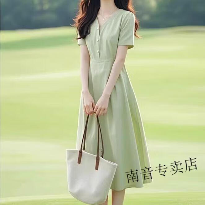 25270d3f5b26efc3.jpg' style=