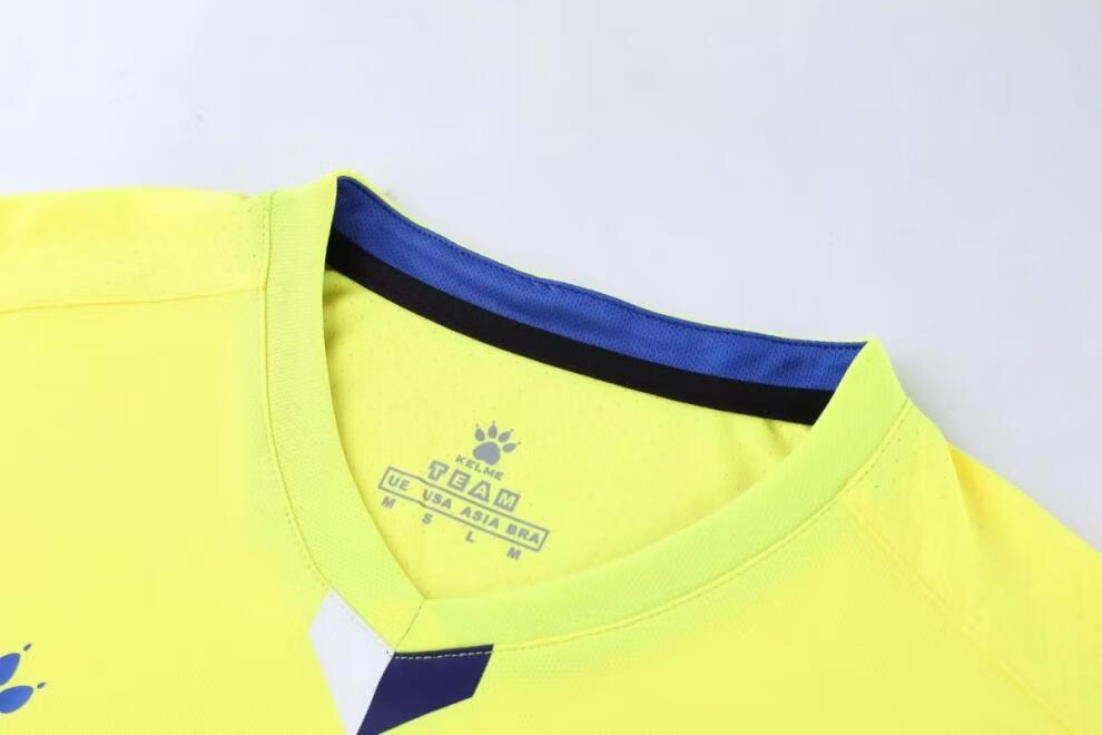 569cbee70972f1cf.jpg' style=