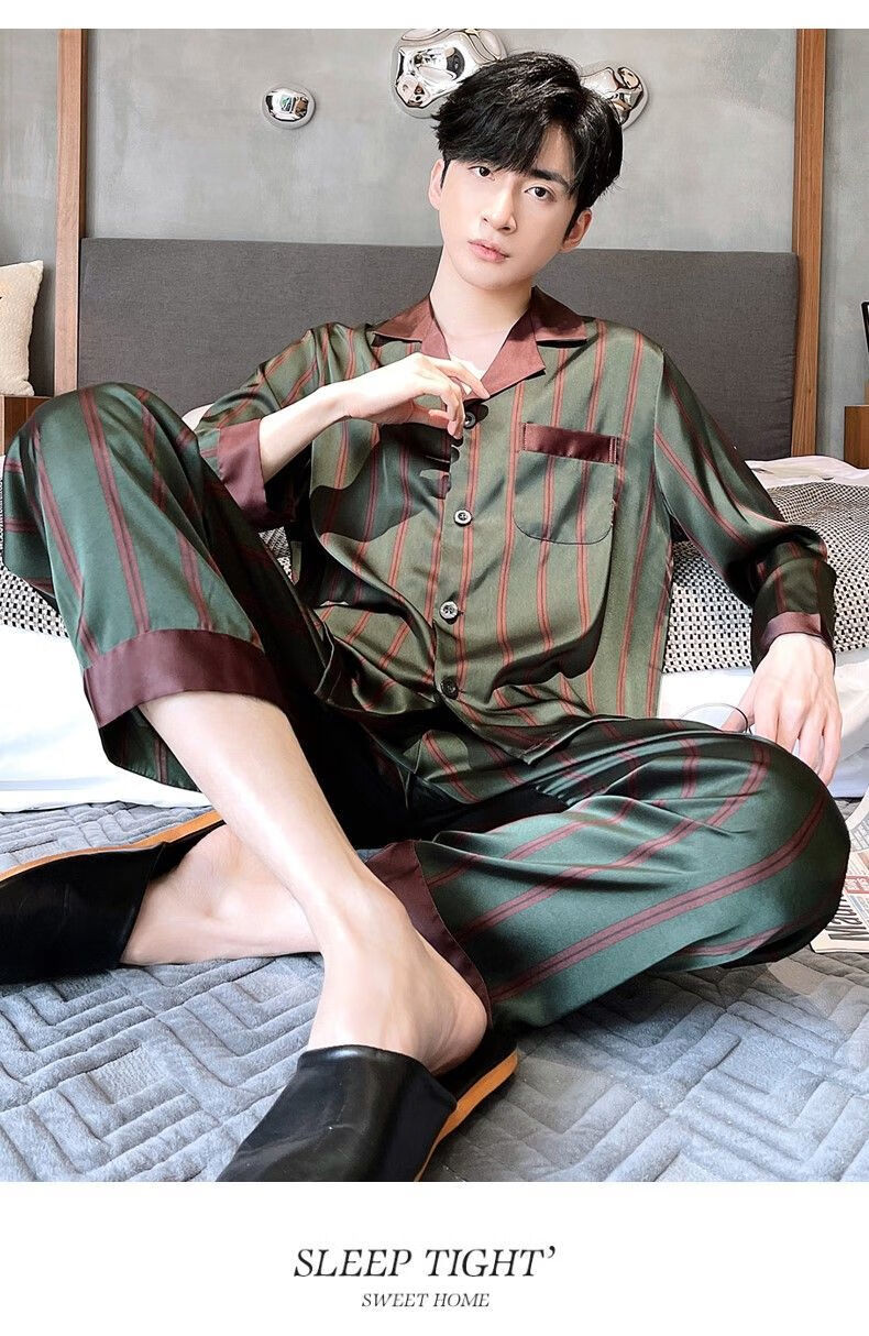 4d4500445ad3f664.jpg' style=