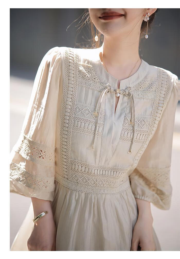 a983664e698d7ed5.jpg' style=