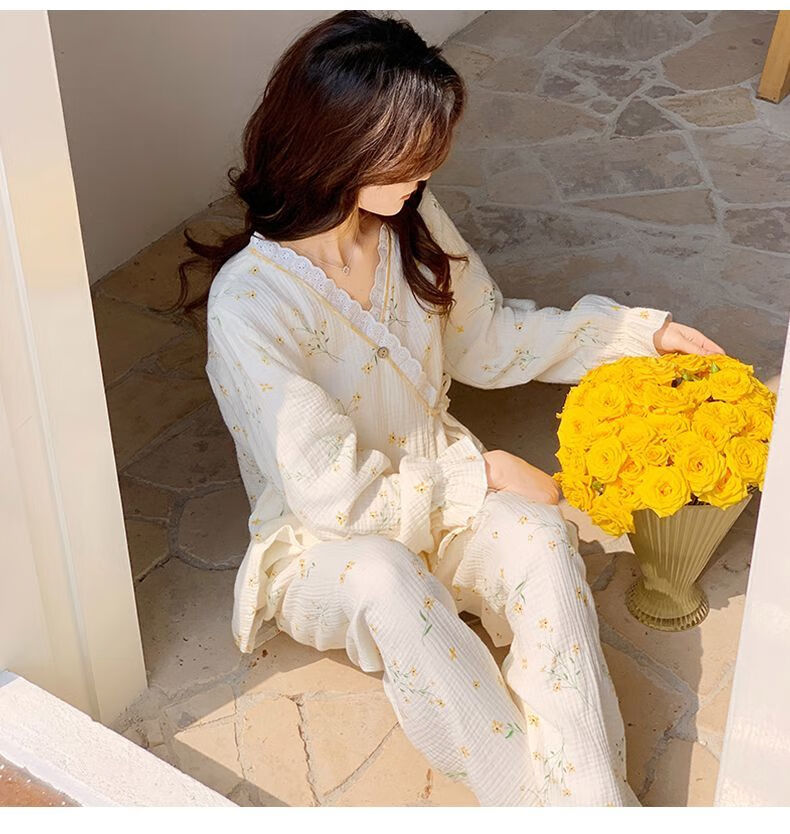 1f4c8089ef5f4c8d.jpg' style=