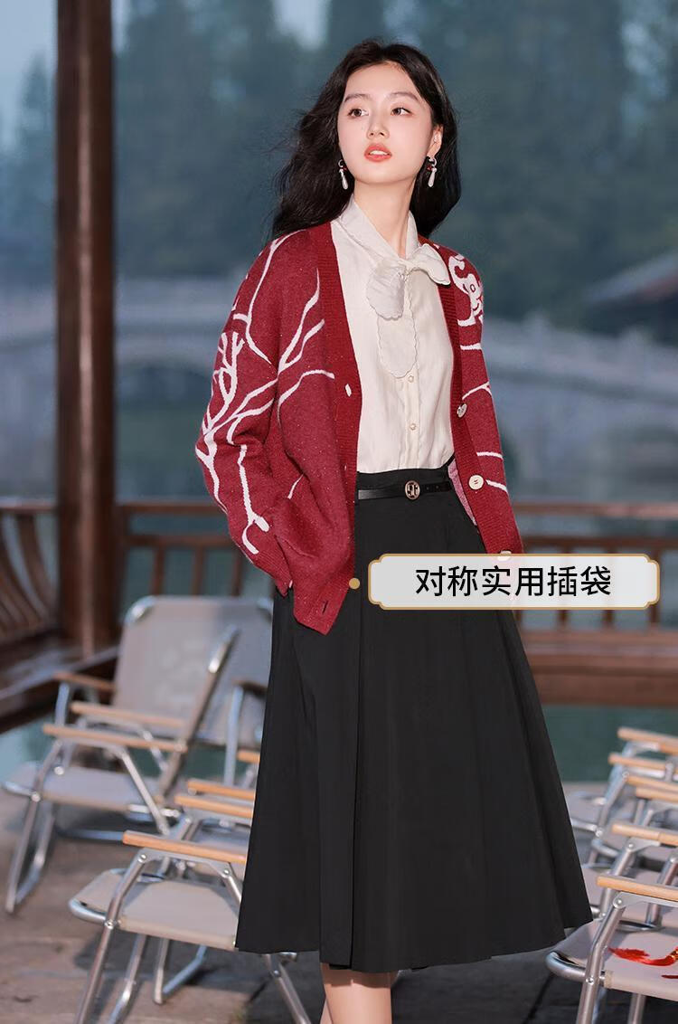c186076f9205d789.jpg' style=