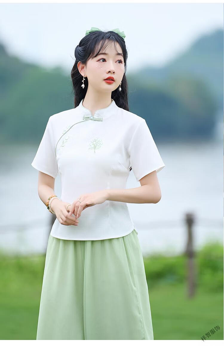387756eafda96780.jpg' style=
