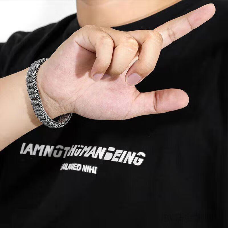 cda1d9958d310775.jpg' style=