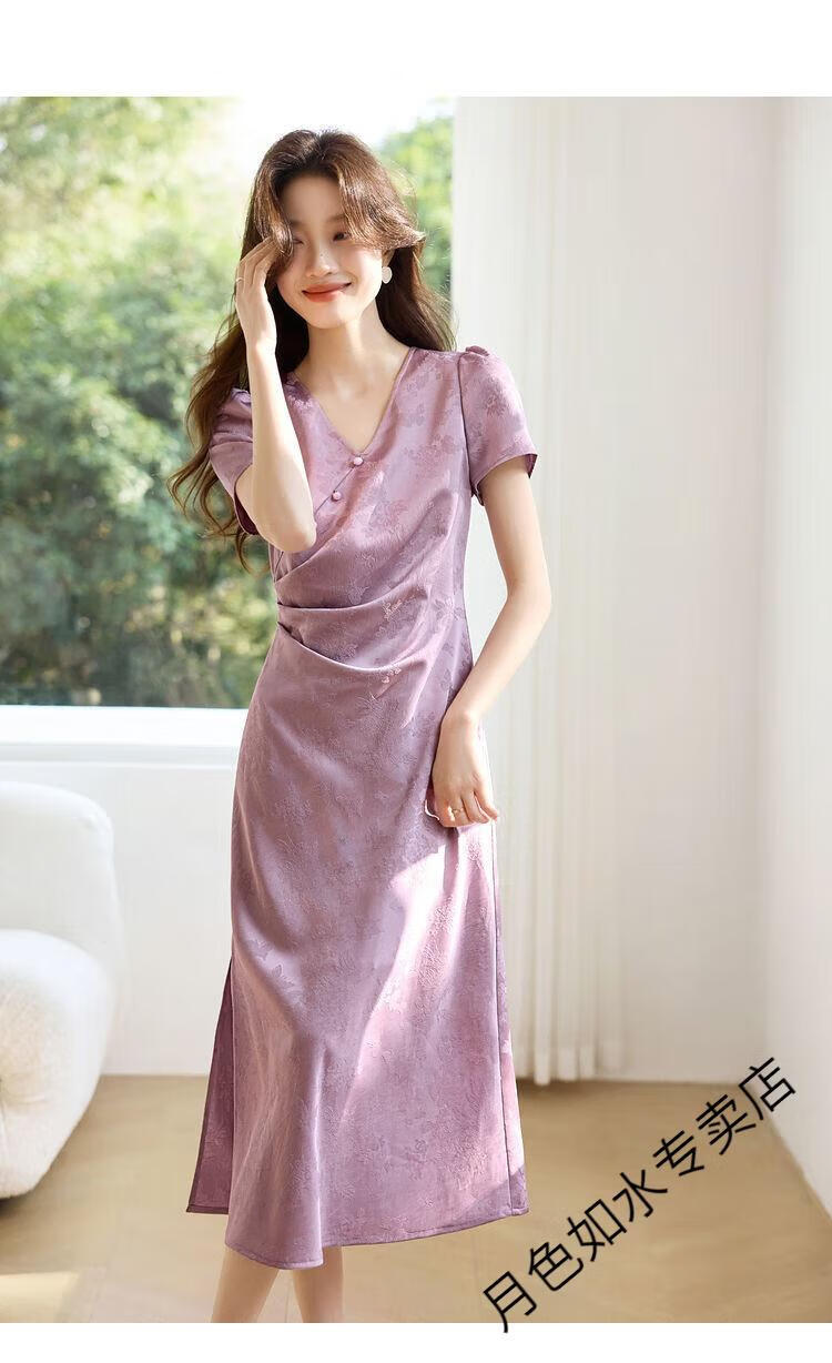 72040d1e4a5c9a4d.jpg' style=