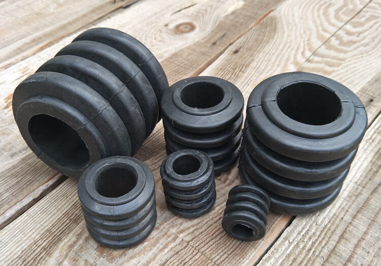 缓冲垫圈聚氨酯牛筋弹性套四连体套 丁腈橡胶 连体套>18*35*35【图片