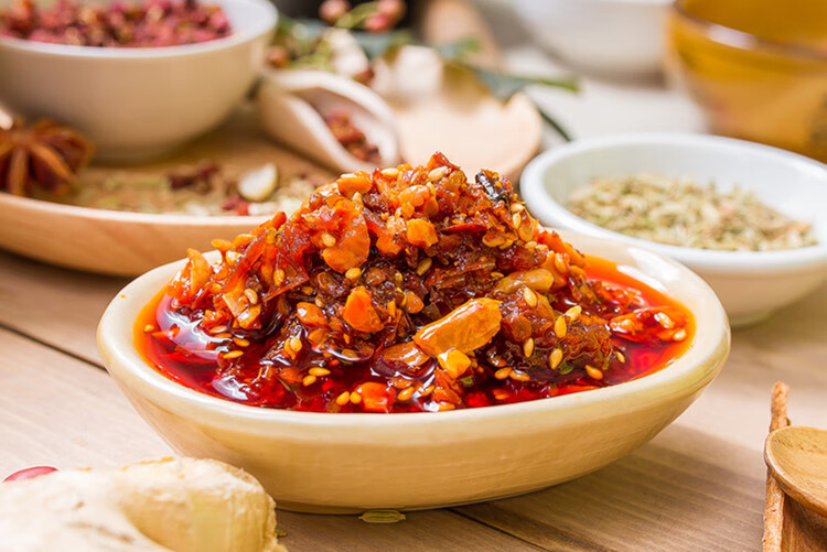 李绅天下红辣椒酱 八宝油辣椒 180g/瓶 中辣炒菜添加下饭拌面拌饭花生