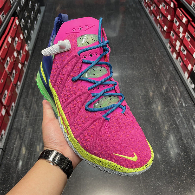 鹿芩詹姆斯18代篮球鞋lbj18紫禁重器中国玉全实战气垫耐磨运动鞋莆田