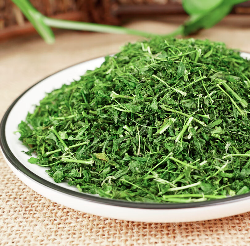 飘逸杯适用季节:春季包装形式:罐装采摘地:广西类别:藤茶商品毛重:1