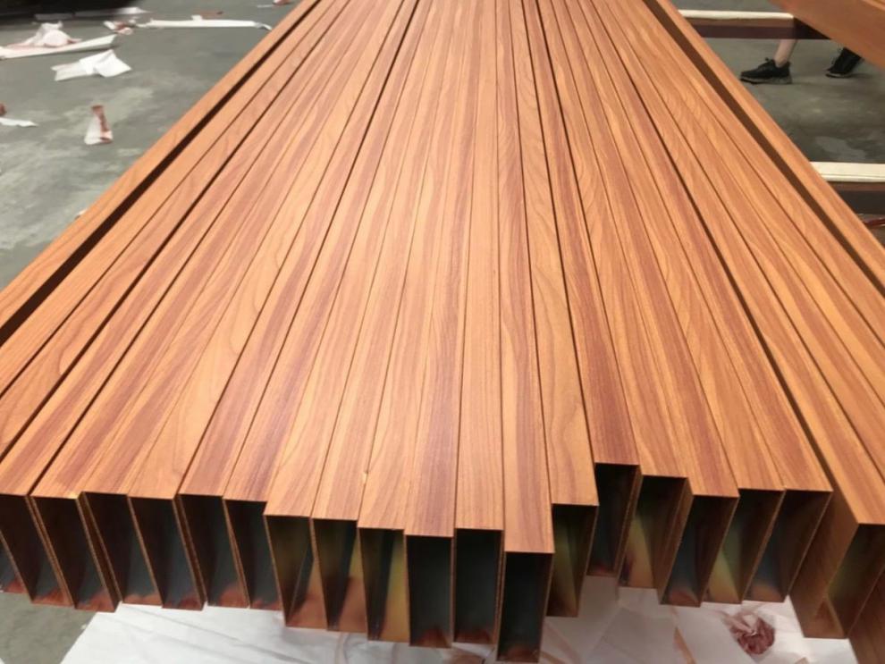 木纹铝方通隔断铝方管铝管四方通管铝合金矩形管铝材型材隔断立柱