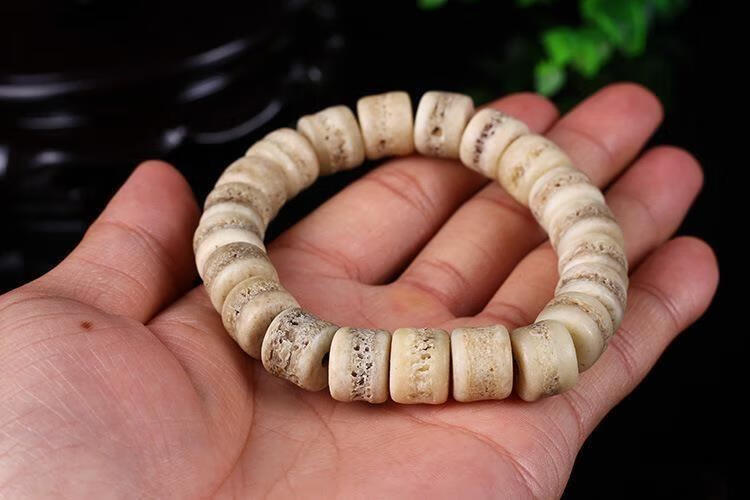 骨头把玩件骨头文玩男女款古玩手串手链牛骨饰品手把件西藏牛骨把玩