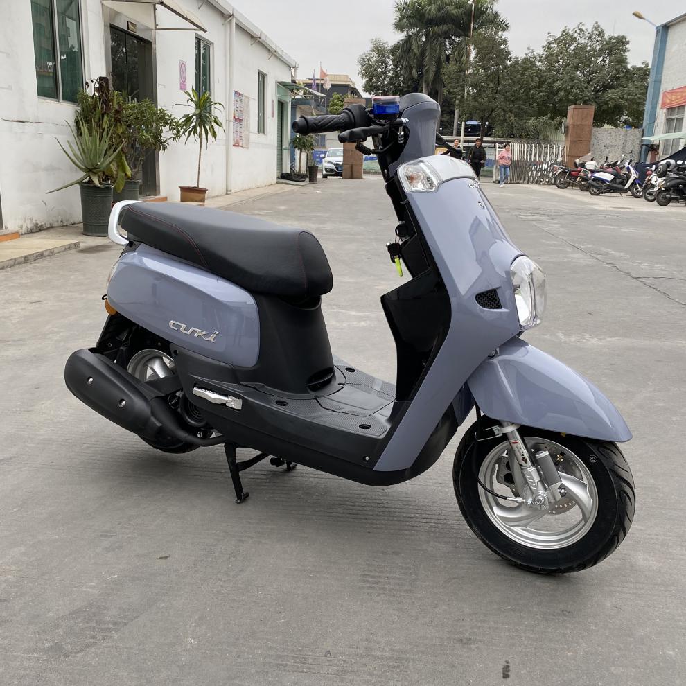 增城全新国四电喷摩托车踏板车整车可上牌雅马哈酷奇s5摩托车100c灰色