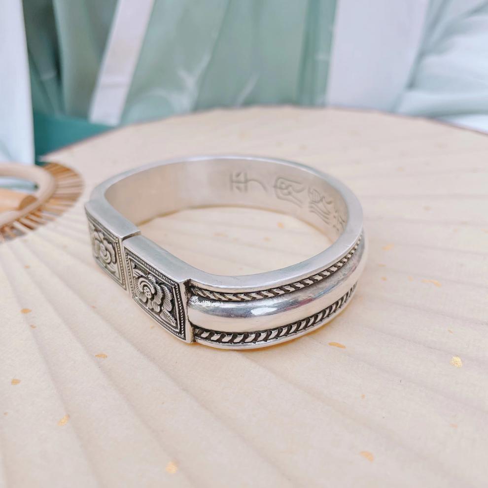 老凤祥款式999银手镯女纯银妈妈款马蹄轨道实心足银镯子定制银饰生日