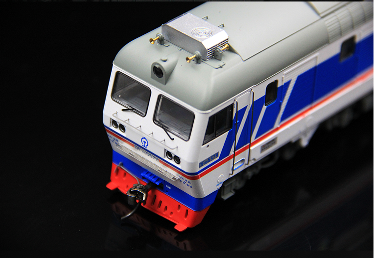 火车模型仿真非合金成品 df8b 东风8b内燃机车车头 ho比例 df8b cmr