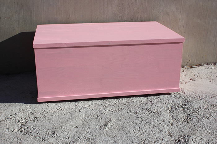 粉红色的棺材图片