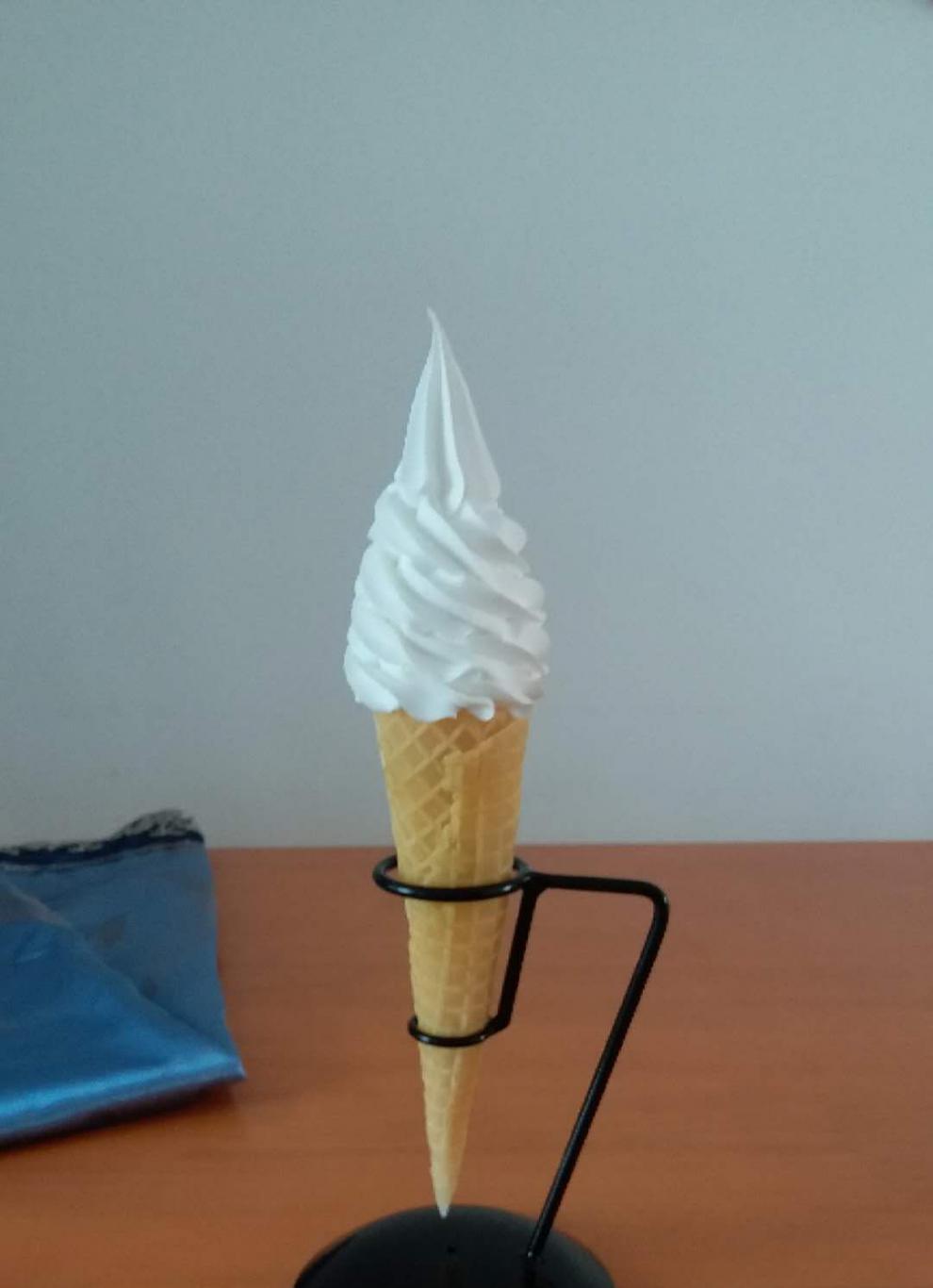 工厂现发仿真冰淇淋模型冰激凌模型仿真甜筒蛋筒巨无霸模型样品食品