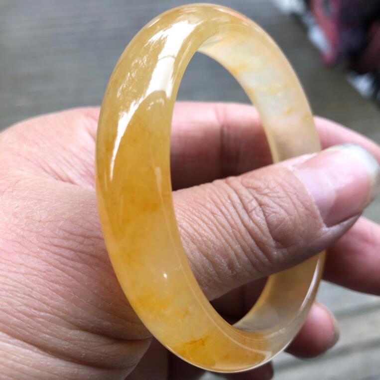 黄龙玉手镯 黄玉 女款 云南玉石镯子 冰种带水草花生日礼物 内径52-54