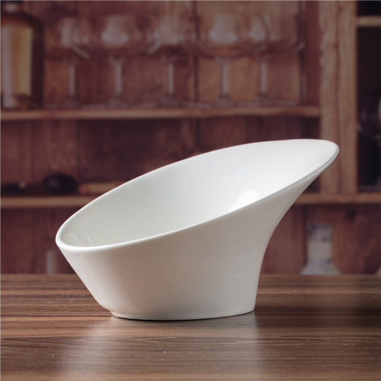 斜口沙拉碗调料碗创意纯白日式沙拉碗陶瓷家用斜口简约沙拉碗小吃餐碗