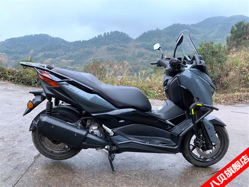 雅马哈xmax300尾改装yamahash185货架备箱架配件 银色贴纸铝尾箱