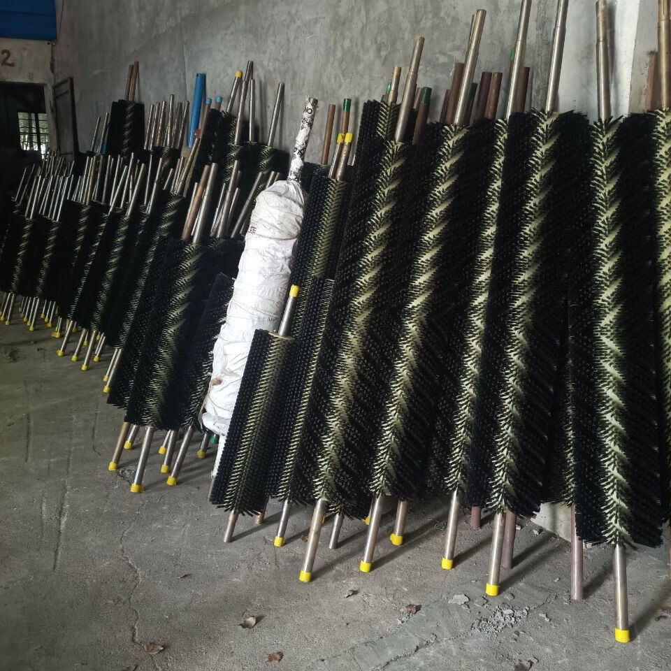 电动滚刷清扫器皮带输送机毛刷水泥厂焦化厂煤矿旋转式毛刷清理器1400