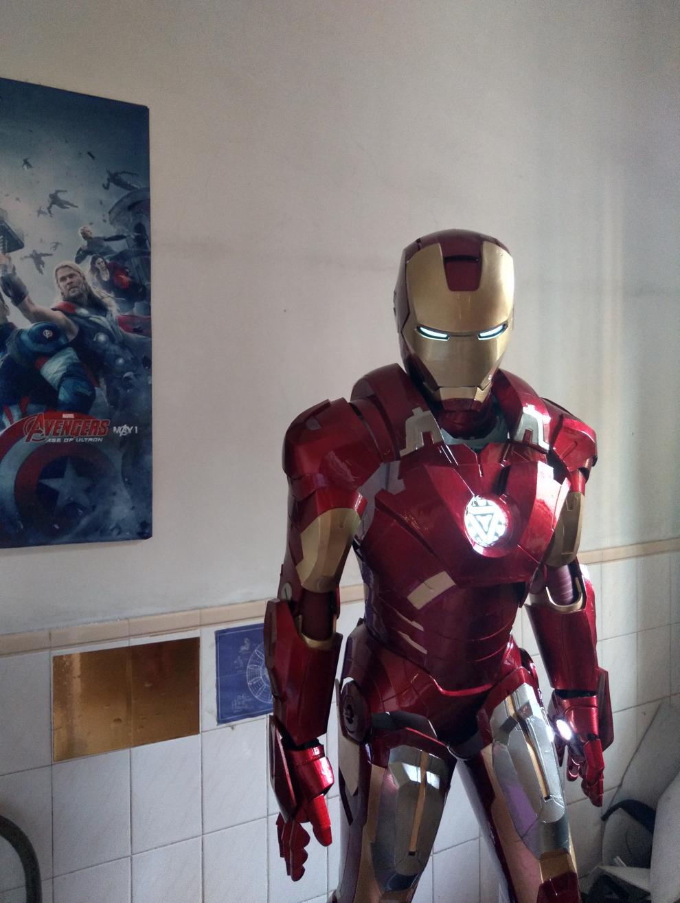 漫威定制儿童小孩版1/1马克mk7钢铁侠战甲盔甲可穿戴全身真人贾维斯