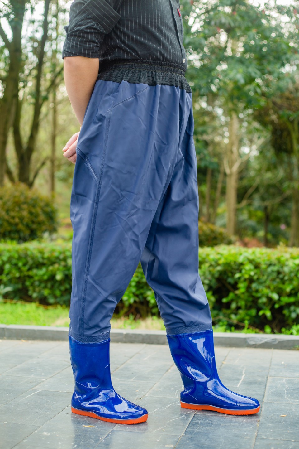 高腰雨鞋齐腰下水裤插秧捕鱼水鞋加厚牛筋软底水农田过膝雨靴加长男女