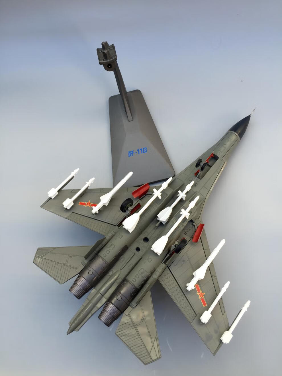 172歼11b飞机模型合金仿真j11b战斗机模型精品收藏摆件172精品版