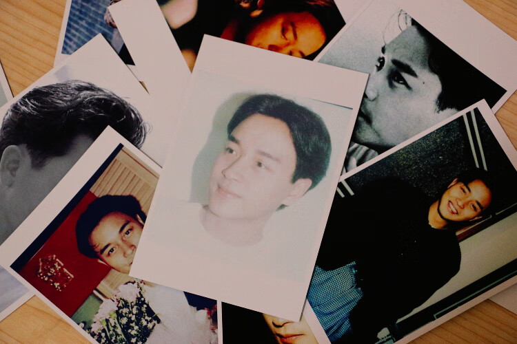 张国荣海报leslie张国荣港风复古铜版纸装饰照片明信片拍立得防水海报