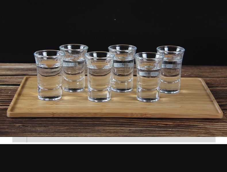 白酒盅家用中式2只6只分酒器白酒玻璃家用酒店公道杯玻璃量酒器小酒杯