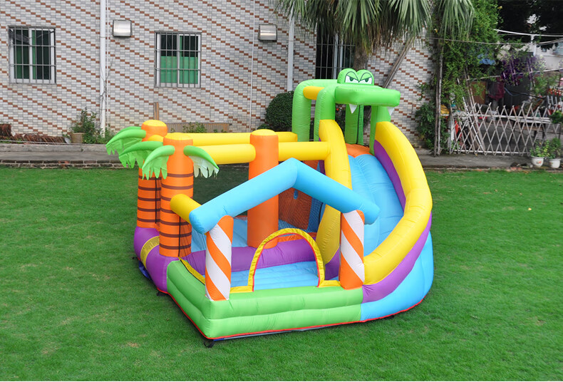 欧贝林 充气城堡小型室内玩具屋家用儿童蹦蹦床外跳跳床攀岩滑滑梯中