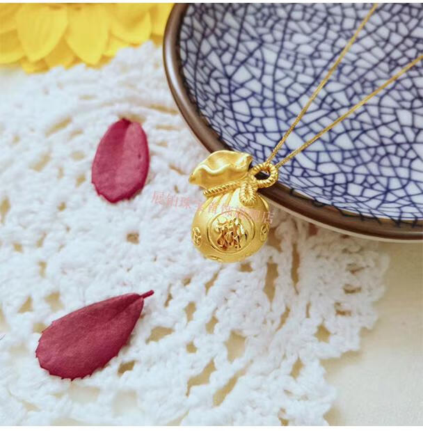 老凤凰情人节礼物展铂轻奢精致999足金福袋吊坠钱袋黄金项链女适合